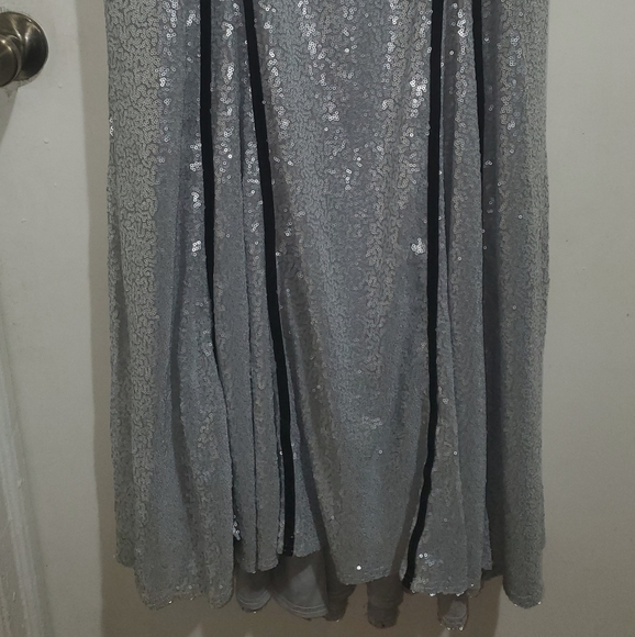 Tadashi Shoji Janus Lace Sequin Sleeveless Gown Si - Picture 8 of 13